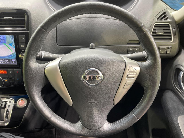 2016 Nissan Serena DAA-HFC26 (UW-69f2a47390052)[18]