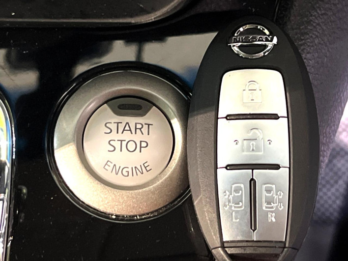 2016 Nissan Serena DAA-HFC26 (UW-69f2a47408854)[17]