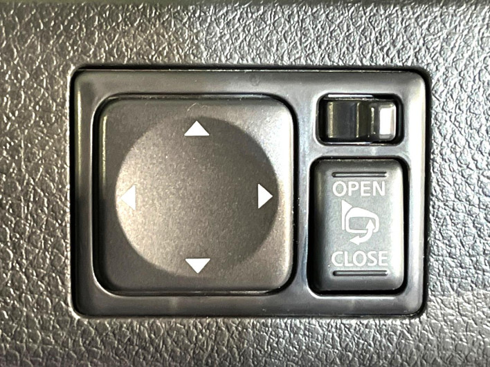 2016 Nissan Serena DAA-HFC26 (UW-69f2a47408854)[11]