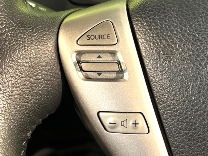 2016 Nissan Serena DAA-HFC26 (UW-69f2a47408854)[24]