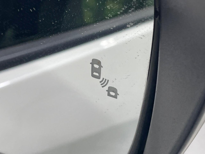 2020 Nissan Serena 6AA-HFC27 (UW-69f2a47492b7f)[21]