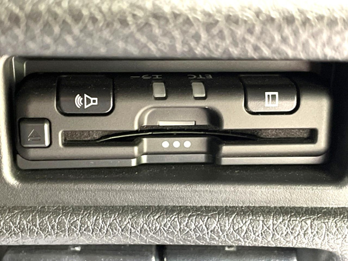 2020 Nissan X-Trail DAA-HT32 (UW-69f2a4778d43e)[13]