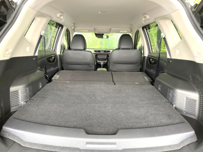 2020 Nissan X-Trail DAA-HT32 (UW-69f2a4778d43e)[21]