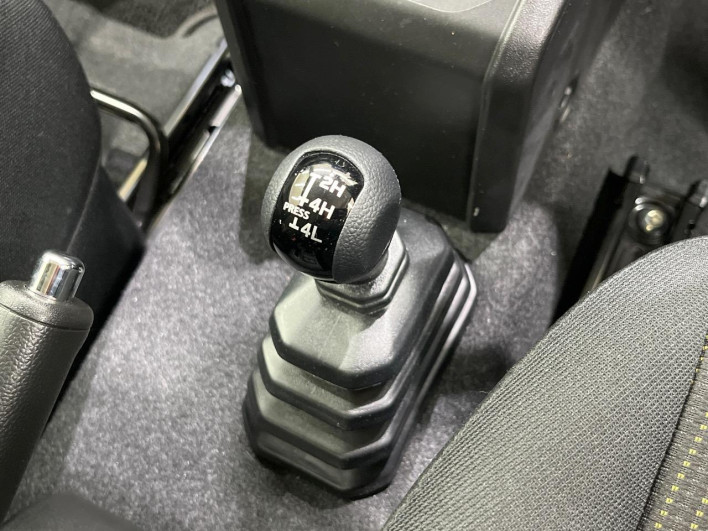 2025 Suzuki Jimny 3BA-JB64W (UW-69f2a47c7c0b3)[24]