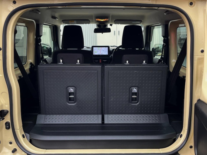 2020 Suzuki Jimny Sierra 3BA-JB74W (UW-69f2a47e4a94f)[24]