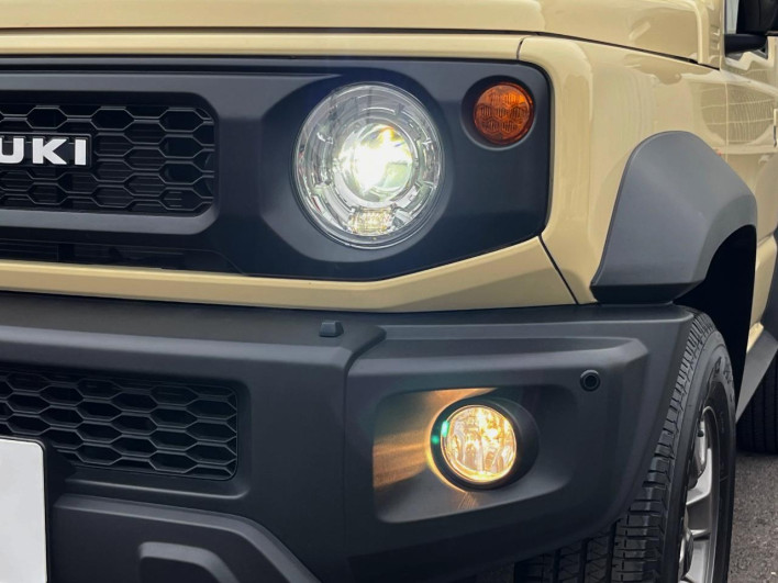 2020 Suzuki Jimny Sierra 3BA-JB74W (UW-69f2a47e4a94f)[19]