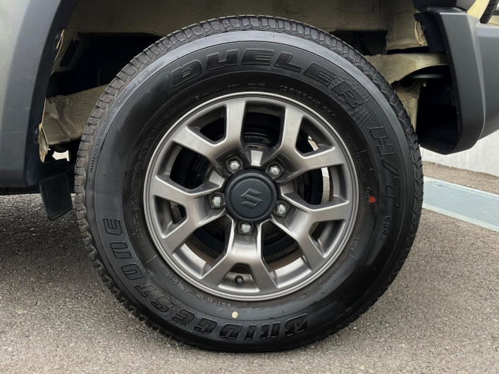 2020 Suzuki Jimny Sierra 3BA-JB74W (UW-69f2a47e4a94f)[8]