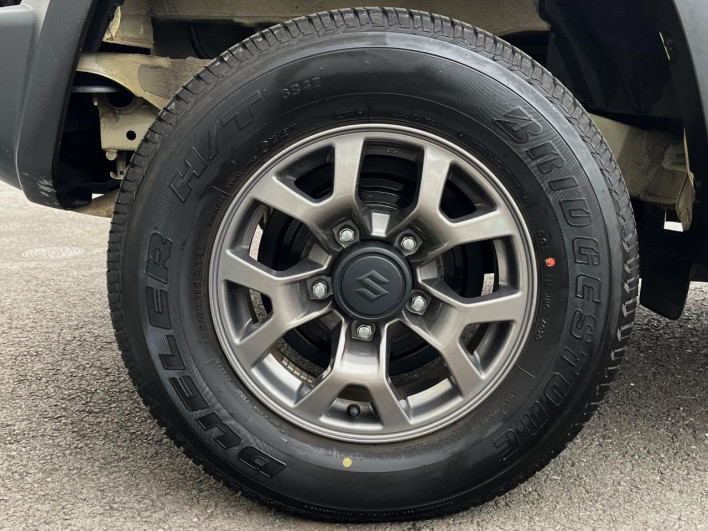 2020 Suzuki Jimny Sierra 3BA-JB74W (UW-69f2a47e4a94f)[9]