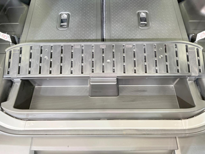 2023 Suzuki Jimny Sierra 3BA-JB74W (UW-69f2a47eb30b1)[25]