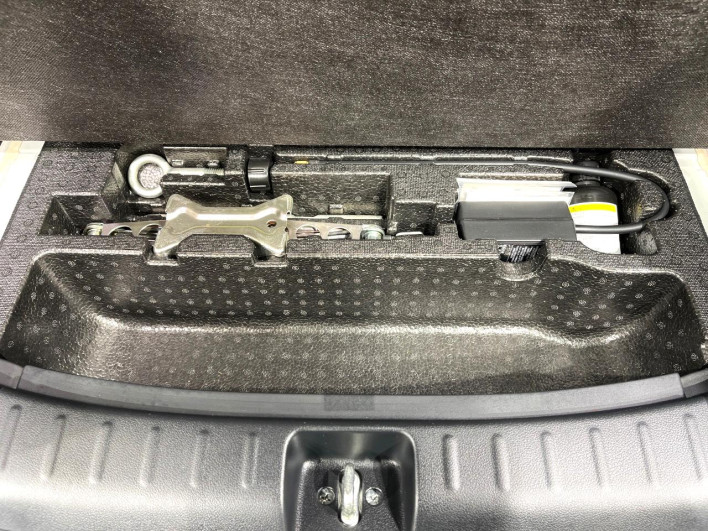 2015 Honda N-BOX DBA-JF1 (UW-69f2a481244b0)[28]