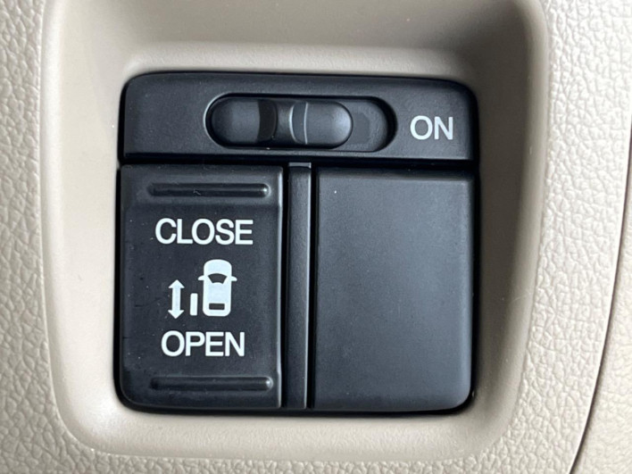 2015 Honda N-BOX DBA-JF1 (UW-69f2a4813c3ee)[25]