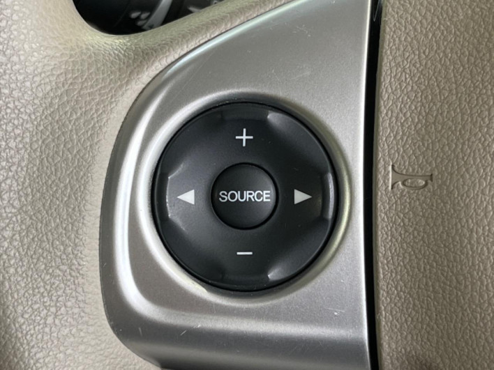 2015 Honda N-BOX DBA-JF1 (UW-69f2a4813c3ee)[28]