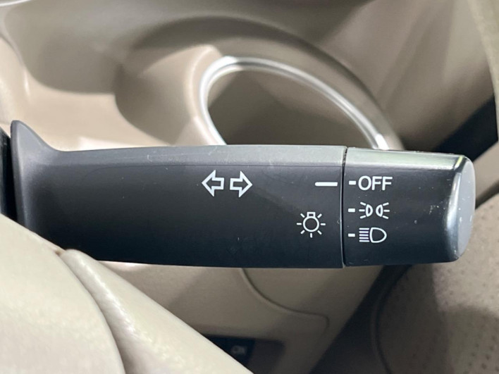 2015 Honda N-BOX DBA-JF1 (UW-69f2a4813c3ee)[29]