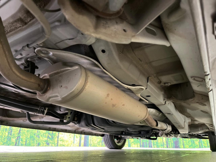 2014 Honda N-BOX CUSTOM DBA-JF1 (UW-69f2a4822eca5)[22]