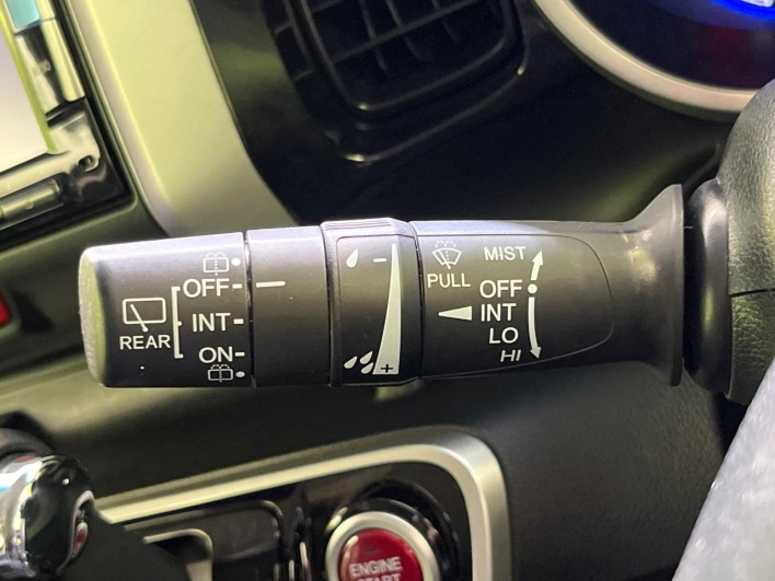 2015 Honda N-BOX CUSTOM DBA-JF1 (UW-69f2a4829a805)[22]