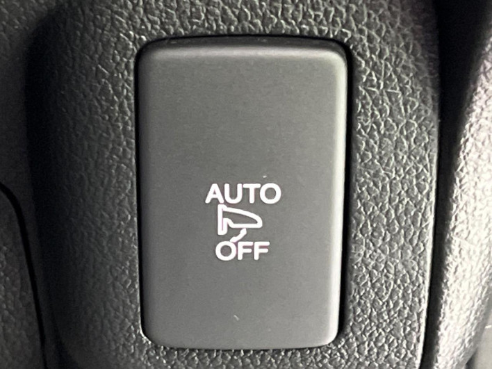 2015 Honda N-BOX CUSTOM DBA-JF1 (UW-69f2a4829a805)[17]