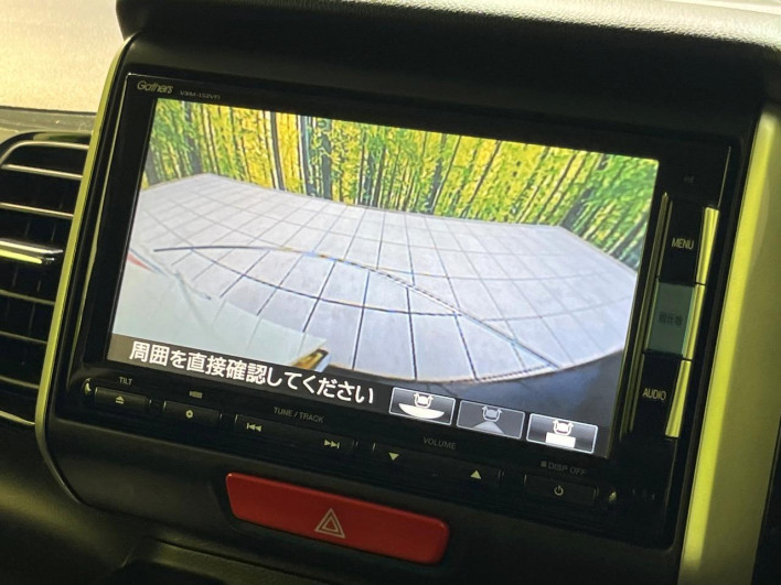 2015 Honda N-BOX CUSTOM DBA-JF1 (UW-69f2a4829a805)[27]