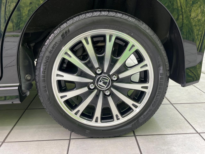 2015 Honda N-BOX CUSTOM DBA-JF1 (UW-69f2a4829a805)[13]