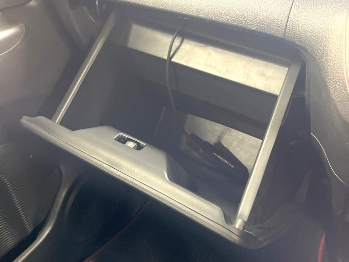 2016 Honda N-BOX CUSTOM DBA-JF1 (UW-69f2a4837a405)[28]