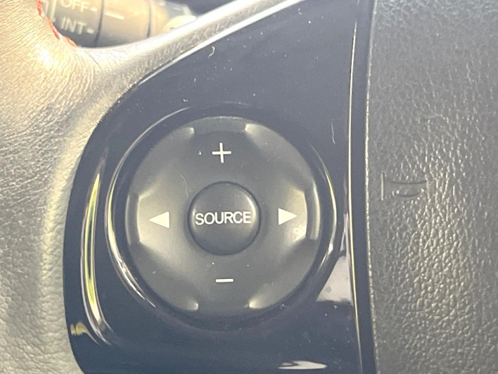 2016 Honda N-BOX CUSTOM DBA-JF1 (UW-69f2a4837a405)[18]