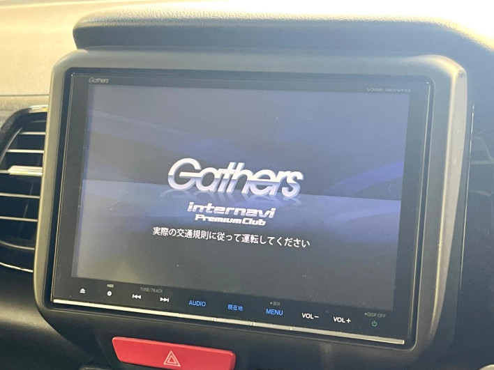 2016 Honda N-BOX CUSTOM DBA-JF1 (UW-69f2a4837a405)[12]