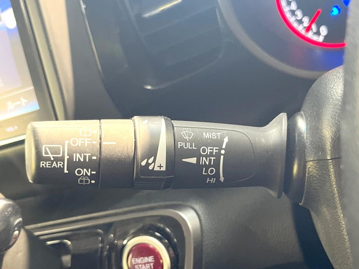 2016 Honda N-BOX CUSTOM DBA-JF1 (UW-69f2a4837a405)[22]