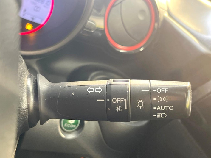 2016 Honda N-BOX CUSTOM DBA-JF1 (UW-69f2a4837a405)[21]