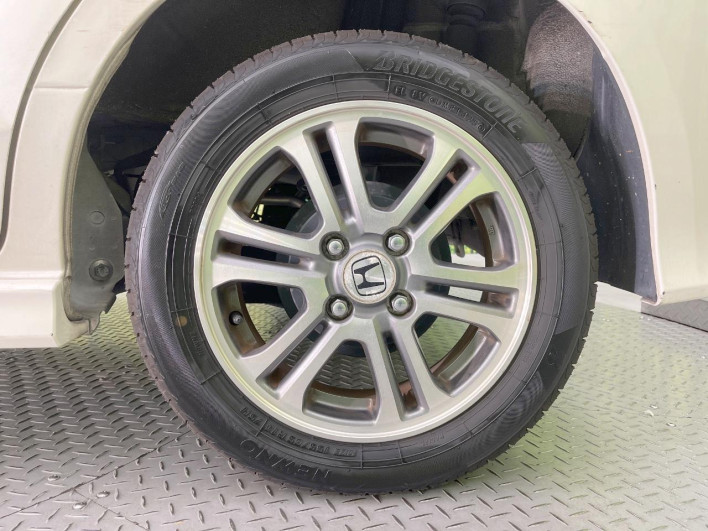 2013 Honda N-BOX+ Custom DBA-JF1 (UW-69f2a483c2632)[11]