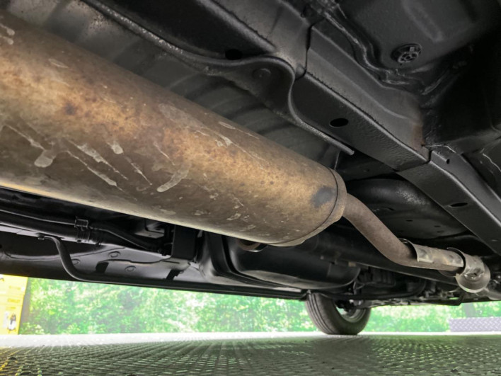 2017 Honda N-BOX CUSTOM DBA-JF2 (UW-69f2a484ebbc0)[22]