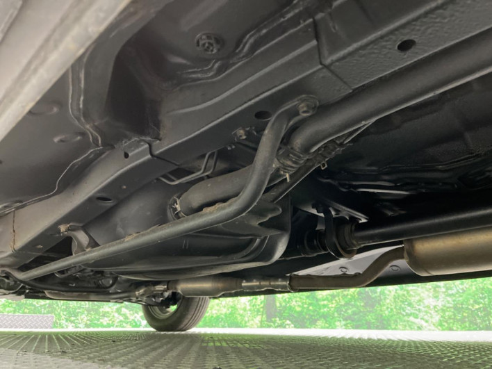 2017 Honda N-BOX CUSTOM DBA-JF2 (UW-69f2a484ebbc0)[23]