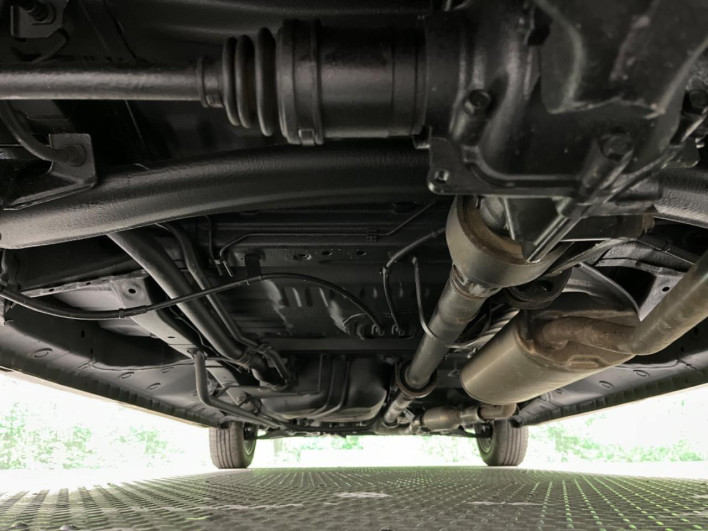 2017 Honda N-BOX CUSTOM DBA-JF2 (UW-69f2a484ebbc0)[20]