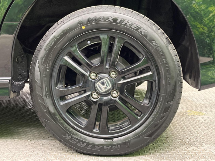 2017 Honda N-BOX CUSTOM DBA-JF2 (UW-69f2a484ebbc0)[12]