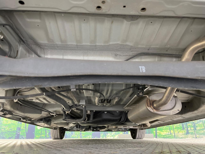 2017 Honda N-BOX DBA-JF3 (UW-69f2a485b4560)[5]