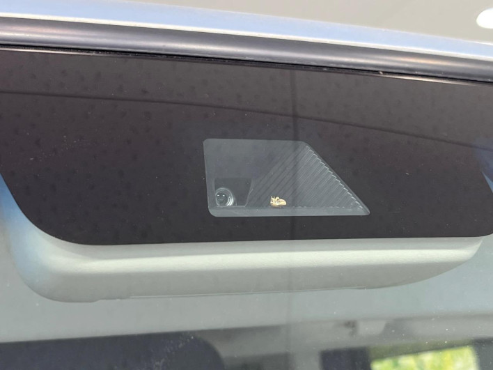 2017 Honda N-BOX DBA-JF3 (UW-69f2a485b4560)[11]