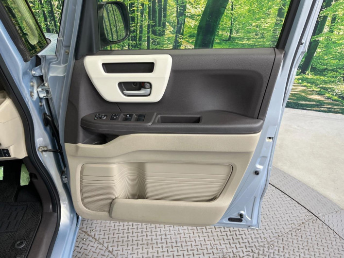 2017 Honda N-BOX DBA-JF3 (UW-69f2a485b4560)[26]