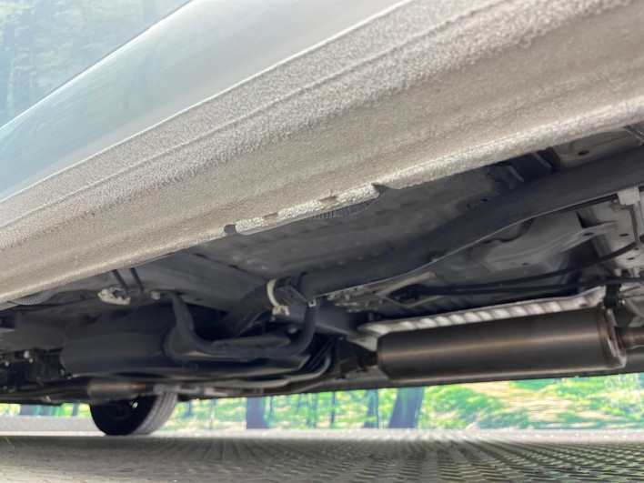 2017 Honda N-BOX DBA-JF3 (UW-69f2a485b4560)[6]