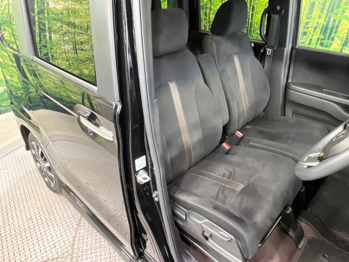 2018 Honda N-BOX CUSTOM DBA-JF3 (UW-69f2a486d2ffb)[22]