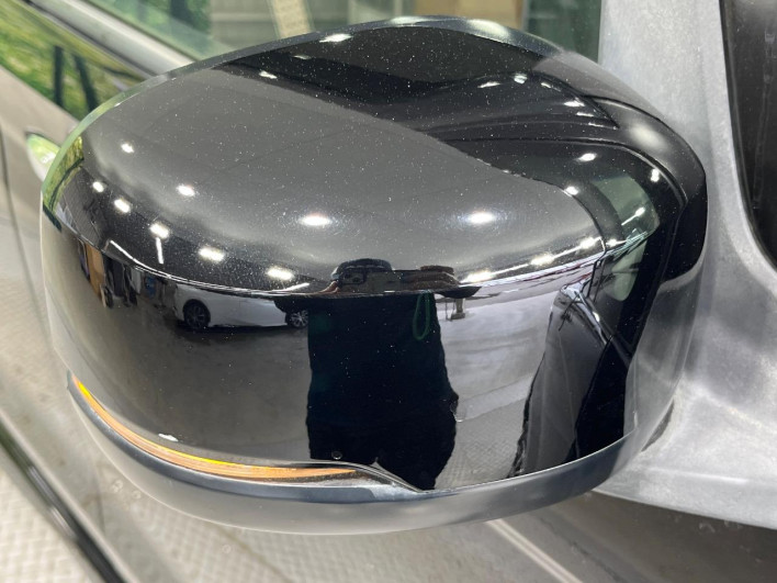 2018 Honda N-BOX CUSTOM DBA-JF3 (UW-69f2a486d2ffb)[15]