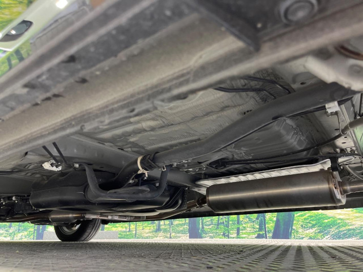 2018 Honda N-BOX CUSTOM DBA-JF3 (UW-69f2a486d2ffb)[7]