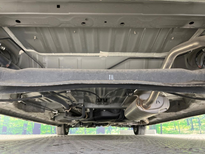 2018 Honda N-BOX CUSTOM DBA-JF3 (UW-69f2a486d2ffb)[6]