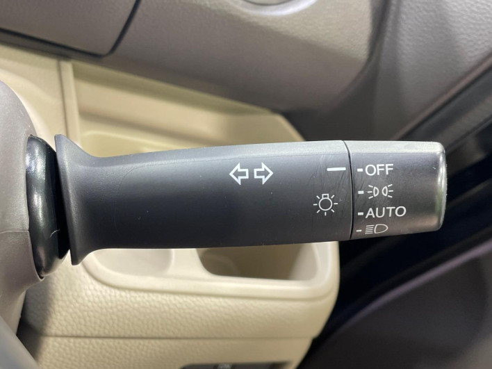 2019 Honda N-BOX DBA-JF3 (UW-69f2a48739d3d)[23]