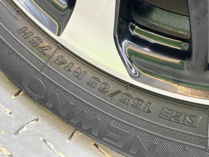 2019 Honda N-BOX CUSTOM DBA-JF3 (UW-69f2a489292a0)[4]