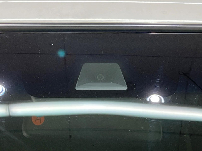 2019 Honda N-BOX CUSTOM DBA-JF3 (UW-69f2a489292a0)[6]