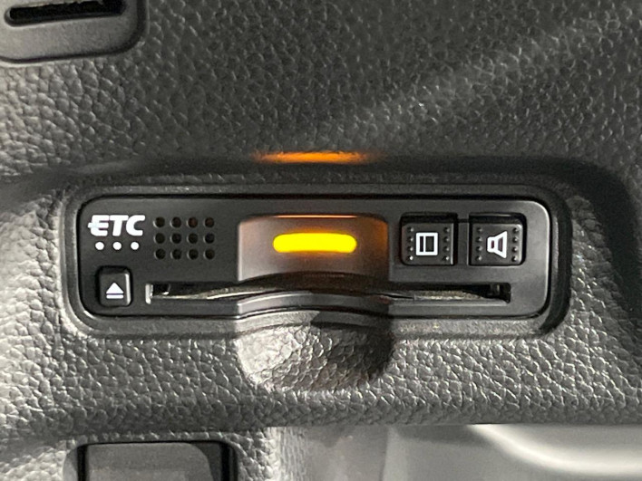 2019 Honda N-BOX CUSTOM DBA-JF3 (UW-69f2a489292a0)[14]