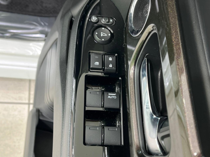 2020 Honda N-BOX CUSTOM 6BA-JF3 (UW-69f2a48ae9752)[25]