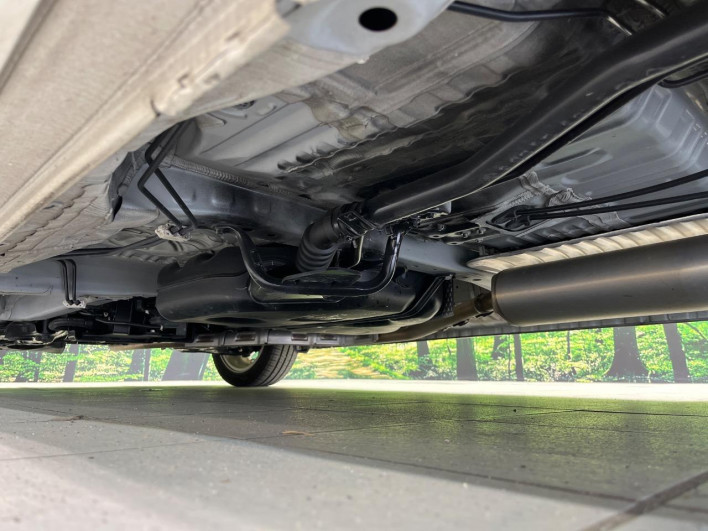 2021 Honda N-BOX CUSTOM 6BA-JF3 (UW-69f2a48bad87d)[17]