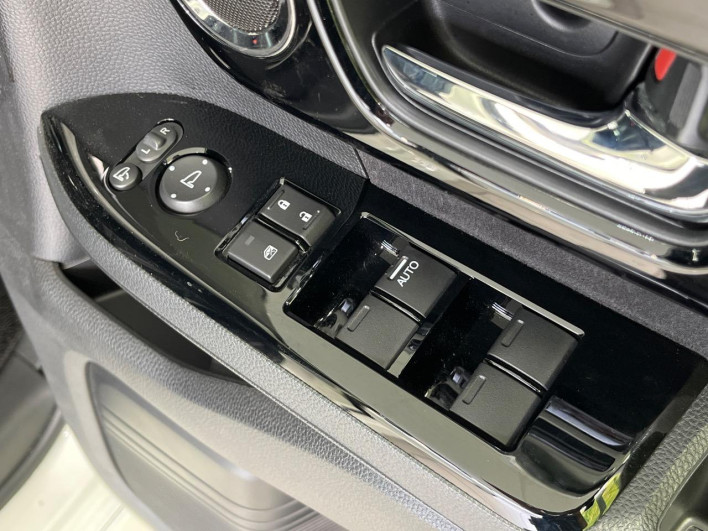 2021 Honda N-BOX CUSTOM 6BA-JF3 (UW-69f2a48bad87d)[20]