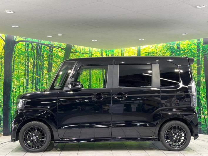 2022 Honda N-BOX CUSTOM 6BA-JF3 (UW-69f2a48ce37b2)[8]