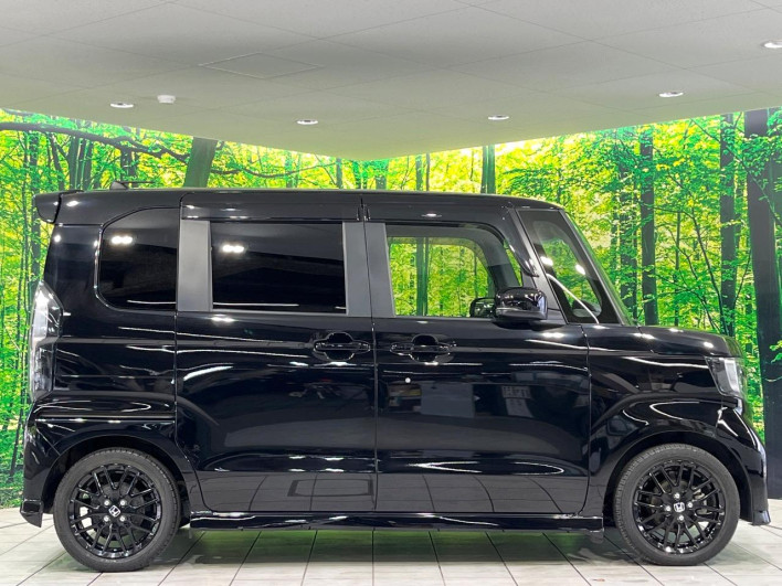 2022 Honda N-BOX CUSTOM 6BA-JF3 (UW-69f2a48ce37b2)[18]
