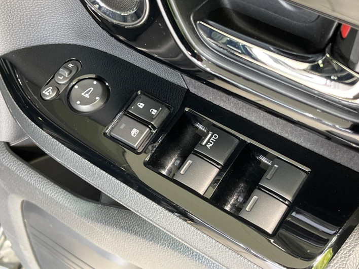 2021 Honda N-BOX CUSTOM 6BA-JF3 (UW-69f2a48dd4bfb)[25]